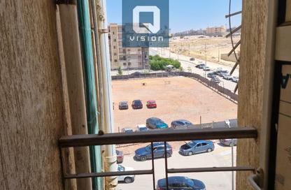 شقة - 3 غرف نوم - 1 حمام للايجار في شارع الشباب - التجمع الثالث - مدينة القاهرة الجديدة - القاهرة