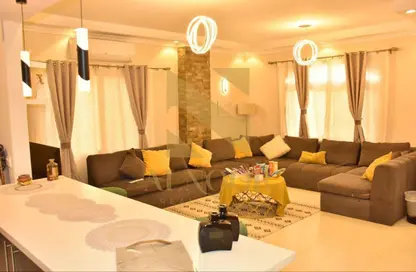 Apartment - 2 Bedrooms - 1 Bathroom for rent in Lazurde - 8th District - Sheikh Zayed City - Giza