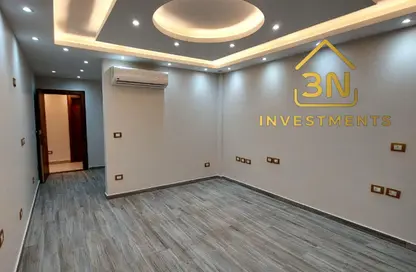 Apartment - 3 Bedrooms - 3 Bathrooms for rent in Garden Residence - Hyde Park - New Cairo City - Cairo