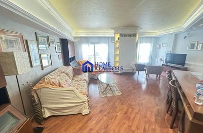 Apartment - 2 Bedrooms - 1 Bathroom for rent in Sarayat Al Maadi - Hay El Maadi - Cairo Apartment - 2 Bedrooms - 1 Bathroom for rent in Sarayat Al Maadi - Hay El Maadi - Cairo
