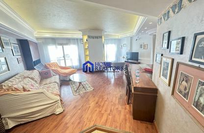 Apartment - 2 Bedrooms - 1 Bathroom for rent in Sarayat Al Maadi - Hay El Maadi - Cairo