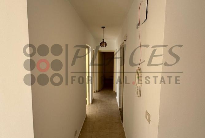 شقة بمدينتي٣ غرف بموقع مميز امام الساوث بارك