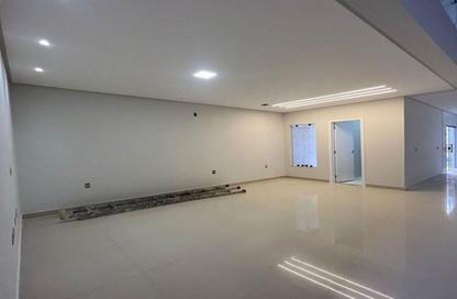Apartment - 4 Bedrooms - 4 Bathrooms for sale in Mountain View 1.1 - 5th Settlement Compounds - The 5th Settlement - New Cairo City - Cairo