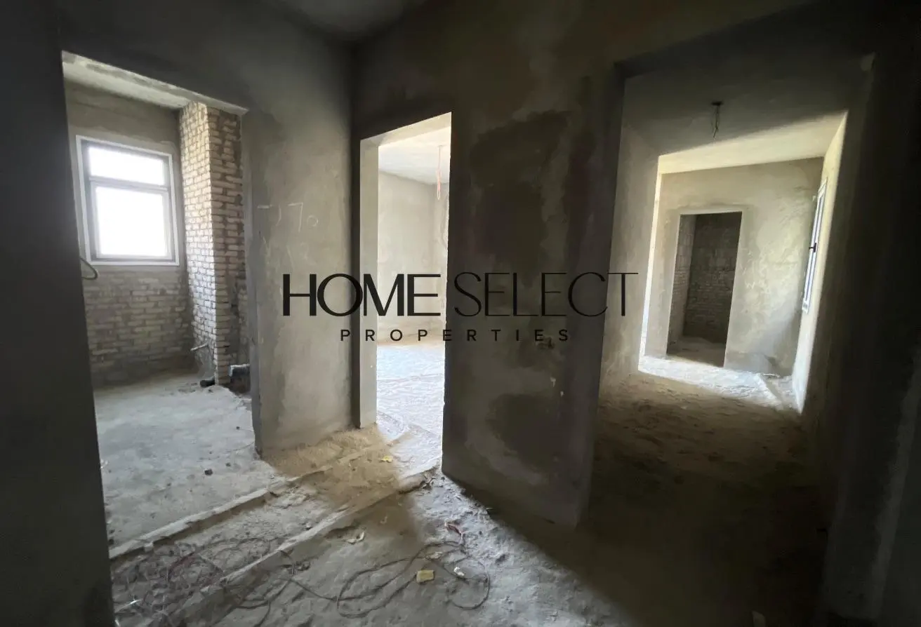 102077710 - Property Main Image
