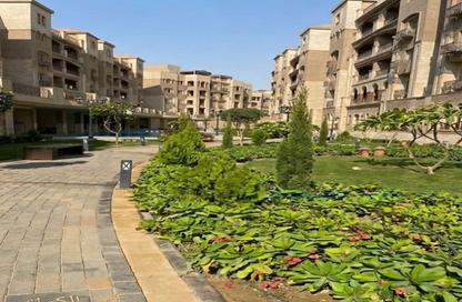 Apartment - 3 Bedrooms - 3 Bathrooms for sale in Rock Vera - 5th Settlement Compounds - The 5th Settlement - New Cairo City - Cairo