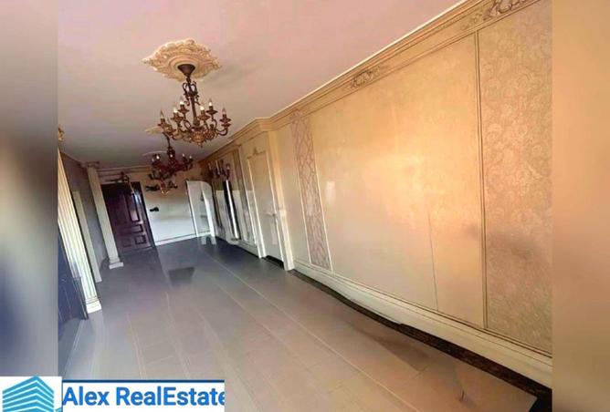 61680304 - Property Main Image