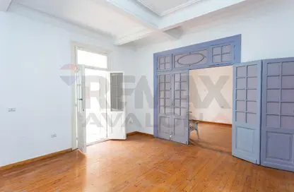 Apartment - 6 Bedrooms - 4 Bathrooms for sale in Sporting - Hay Sharq - Alexandria