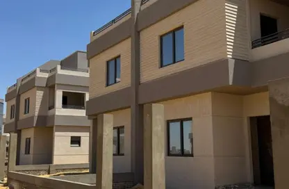 فيلا - 4 غرف نوم - 3 حمامات للبيع في ليك ويست - كمبوندات الشيخ زايد - الشيخ زايد - الجيزة