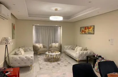 (بنتهاوس  (روف - 3 غرف نوم - 2 حمامات للايجار في ماونتن فيو تشيل اوت بارك - التوسعات الشمالية - مدينة 6 أكتوبر - الجيزة