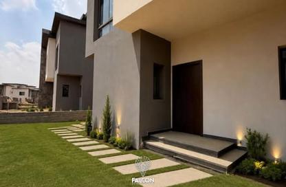 Villa - 5 - 4 for sale in The Crest - 5th Settlement Compounds - The 5th Settlement - New Cairo City - Cairo