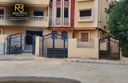 Apartment - 3 Bedrooms - 3 Bathrooms for sale in 16th District - Sheikh Zayed City - Giza