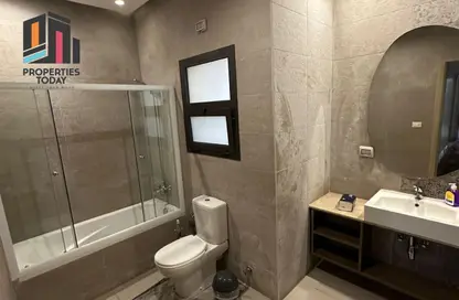 شقة - 3 غرف نوم - 3 حمامات للايجار في مون ريزيدنس - فيفث سكوير - التجمع الخامس - مدينة القاهرة الجديدة - القاهرة