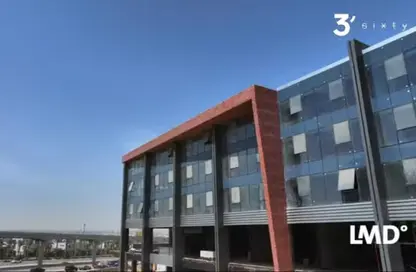 Shop - Studio - 1 Bathroom for sale in Three Sixty - 5th Settlement Compounds - The 5th Settlement - New Cairo City - Cairo