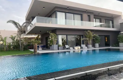 Villa - 6 Bedrooms - 6 Bathrooms for sale in Swan Lake West - 6 October Compounds - 6 October City - Giza