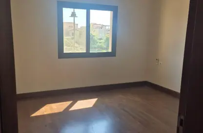 Villa - 3 Bedrooms - 5 Bathrooms for sale in Mivida - 5th Settlement Compounds - The 5th Settlement - New Cairo City - Cairo