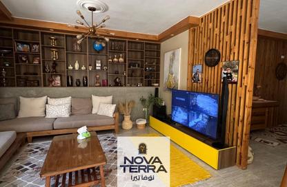 Apartment - 3 Bedrooms - 3 Bathrooms for sale in 5th District - Sheikh Zayed City - Giza