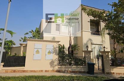 Twin House - 3 Bedrooms - 3 Bathrooms for rent in Levana - Uptown Cairo - Mokattam - Cairo