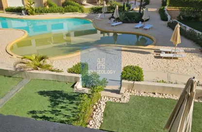 Chalet - 2 Bedrooms - 2 Bathrooms for sale in Azha - Al Ain Al Sokhna - Suez