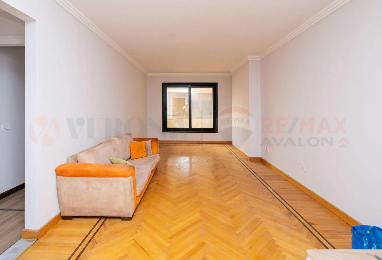 87208467 - Property Main Image