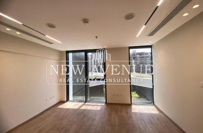 Office Space - 3 Bedrooms - 2 Bathrooms for rent in Hyde Park Business District Mall - South Teseen St. - The 5th Settlement - New Cairo City - Cairo