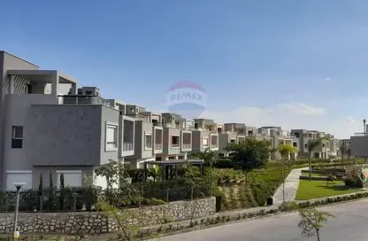 Townhouse - 3 Bedrooms - 3 Bathrooms for sale in New Giza - Cairo Alexandria Desert Road - 6 October City - Giza