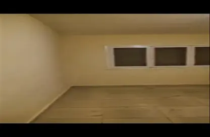 Apartment - 3 Bedrooms - 1 Bathroom for rent in 1st Zone - Nasr City - Cairo