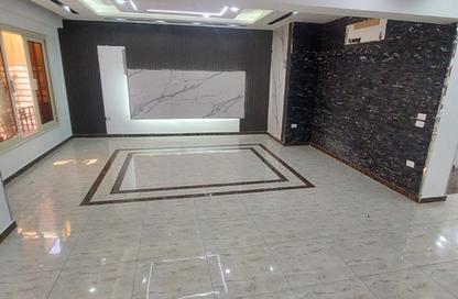 Apartment - 3 Bedrooms - 3 Bathrooms for sale in Katameya Gardens - El Katameya Compounds - El Katameya - New Cairo City - Cairo