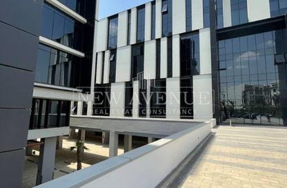 Office Space - Studio - 2 Bathrooms for rent in Hyde Park Business District Mall - South Teseen St. - The 5th Settlement - New Cairo City - Cairo