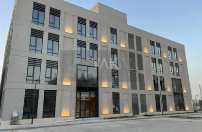 مساحات مكتبية - 3 غرف نوم - 2 حمامات للايجار في ديستريكت 5 - كمبوندات التجمع الخامس - التجمع الخامس - مدينة القاهرة الجديدة - القاهرة