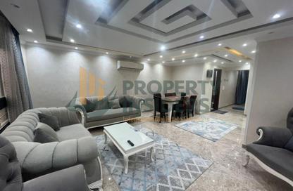 شقة - 3 - 2 للبيع في شارع شهاب - المهندسين - الجيزة شقة - 3 - 2 للبيع في شارع شهاب - المهندسين - الجيزة