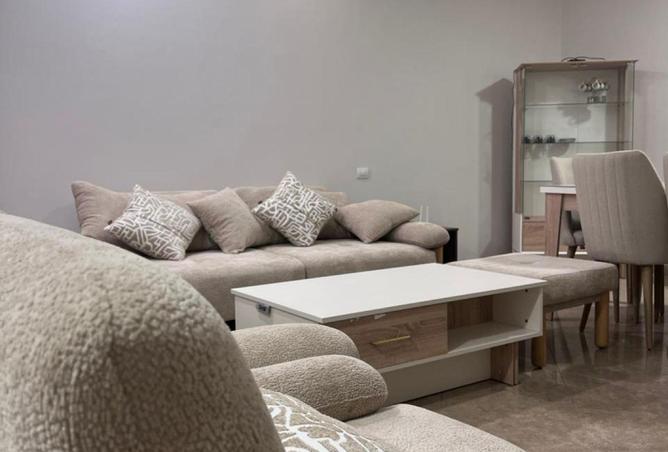 62402813 - Property Image 2