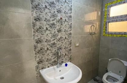 Apartment - 3 Bedrooms - 2 Bathrooms for sale in North Lotus - El Lotus - New Cairo City - Cairo