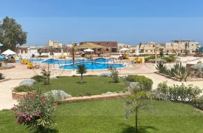 فيلا - 3 غرف نوم - 3 حمامات للبيع في لامورا بيتش - قسم الضبعة - الساحل الشمالي