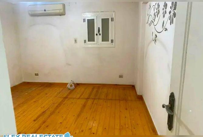 65147436 - Property Image 3