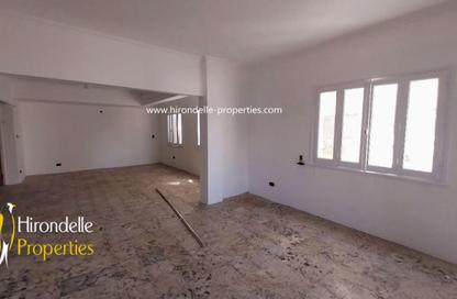 Apartment - 2 Bedrooms - 1 Bathroom for rent in Street 15 - Maadi - Hay El Maadi - Cairo