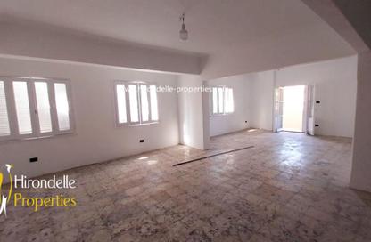 Apartment - 2 Bedrooms - 1 Bathroom for rent in Street 15 - Maadi - Hay El Maadi - Cairo
