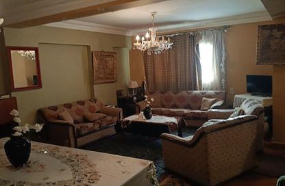 Apartment - 3 Bedrooms - 1 Bathroom for sale in Helmy Hassan Ali St. - 8th Zone - Nasr City - Cairo