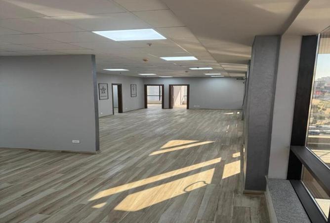 2P9MpiJAb9U - Property Main Image