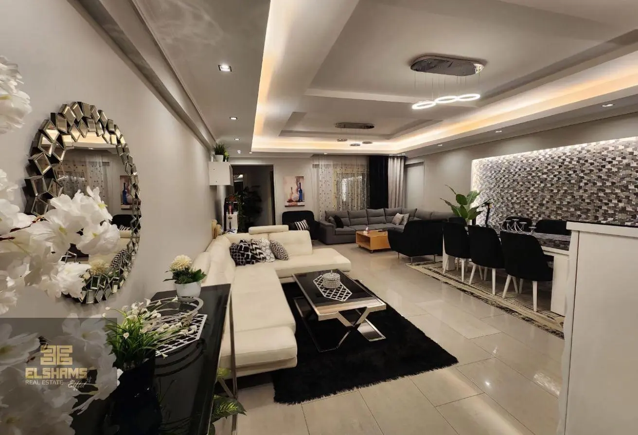 83405442 - Property Main Image