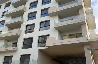 شقة - 2 غرف نوم - 2 حمامات للبيع في كمبوند البروج - كمبوندات الشروق - مدينة الشروق - القاهرة