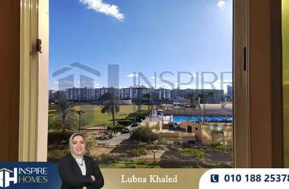 شقة - 4 غرف نوم - 2 حمامات للايجار في سموحة - حي شرق - الاسكندرية