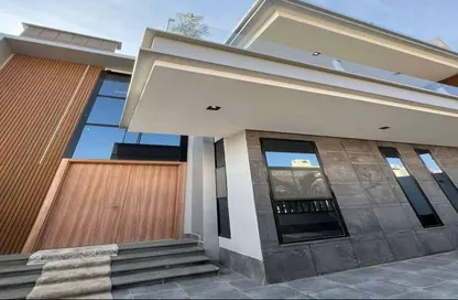 Villa - 5 Bedrooms - 7 Bathrooms for sale in Sodic East - 6th District - New Heliopolis - Cairo