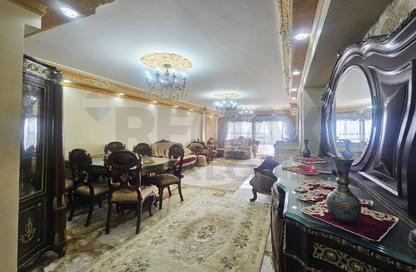 Apartment - 3 Bedrooms - 2 Bathrooms for sale in Al Geish Road - Camp Chezar - Hay Wasat - Alexandria