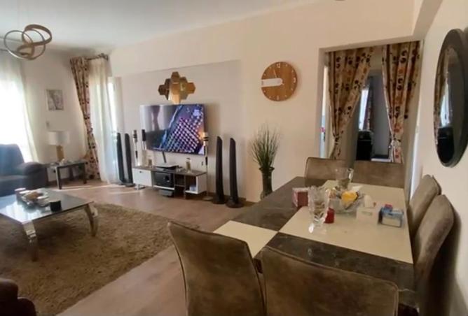 102912611 - Property Image 2