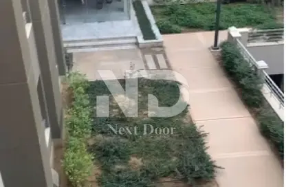 Apartment - 2 Bedrooms - 2 Bathrooms for sale in Palm Hills Village Gate - South Investors Area - New Cairo City - Cairo