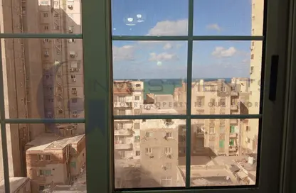 شقة - 3 غرف نوم - 2 حمامات للبيع في شارع ابو قير - سبورتنج - حي شرق - الاسكندرية