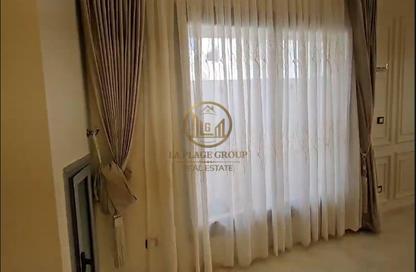 منزل مزدوج - 5 غرف نوم - 4 حمامات للبيع في كليوباترا سكوير - محور 26 يوليو - مدينة 6 أكتوبر - الجيزة