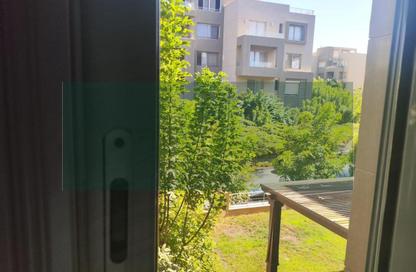 Apartment - 2 Bedrooms - 2 Bathrooms for sale in Palm Hills Village Gate - South Investors Area - New Cairo City - Cairo
