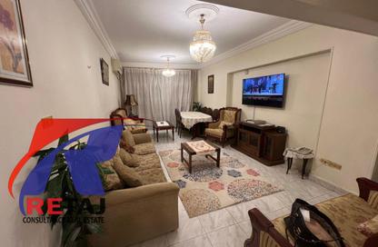 Apartment - 3 Bedrooms - 1 Bathroom for rent in Omarat Al Saudeya St. - Masaken Al Mohandesin - Nasr City - Cairo