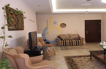 شقة - 3 غرف نوم - 2 حمامات للبيع في شارع علي شعراوي - النرجس 5 - النرجس - مدينة القاهرة الجديدة - القاهرة
